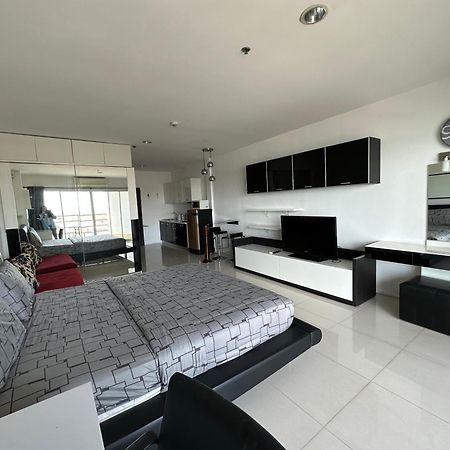 Condo Express View Talay 6 Pattaya Exterior foto