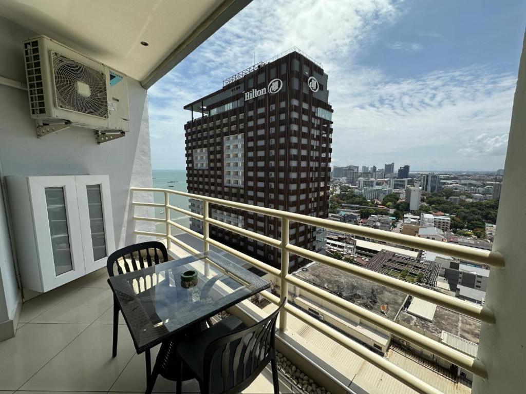 Condo Express View Talay 6 Pattaya Exterior foto