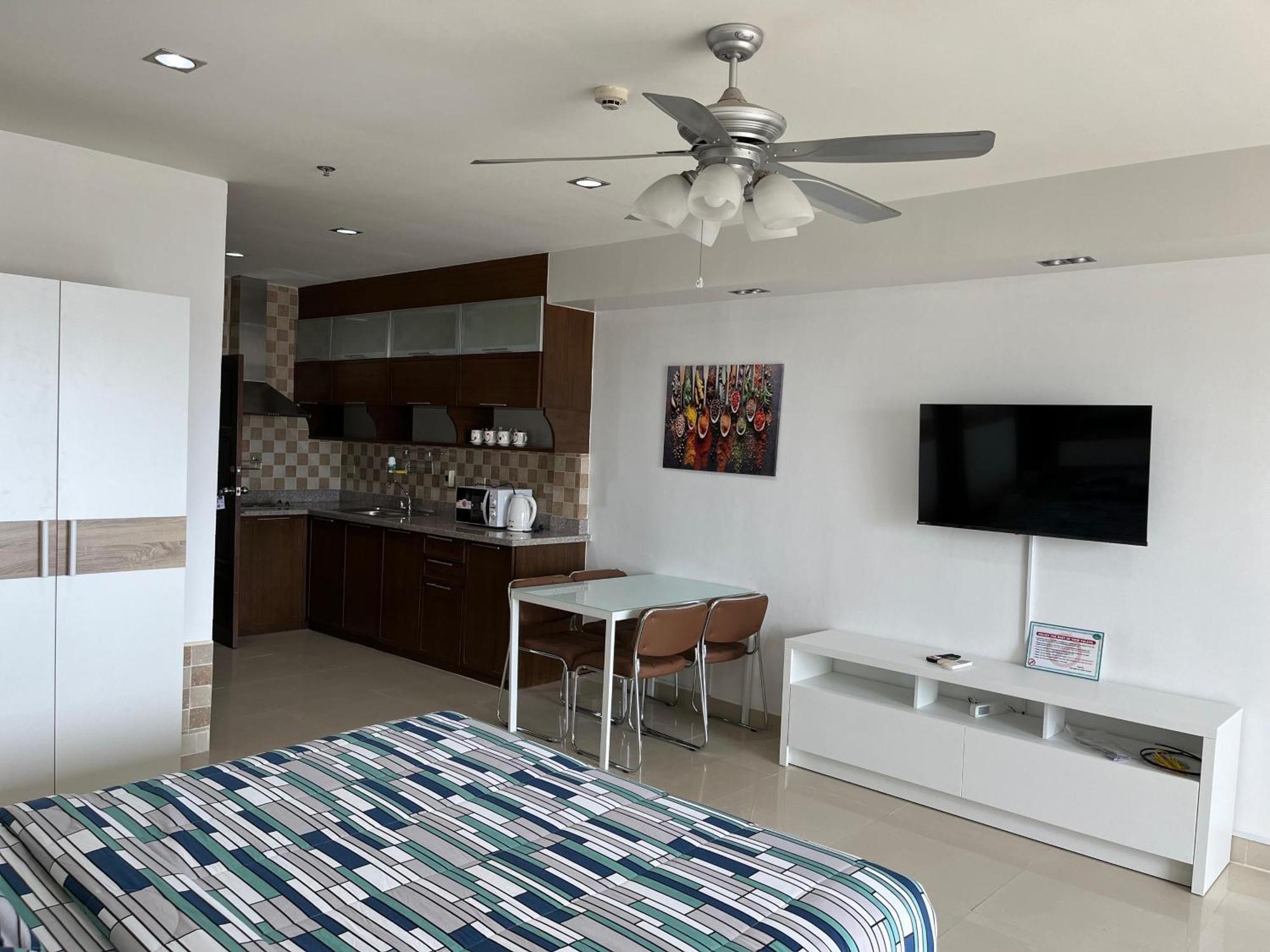 Condo Express View Talay 6 Pattaya Exterior foto
