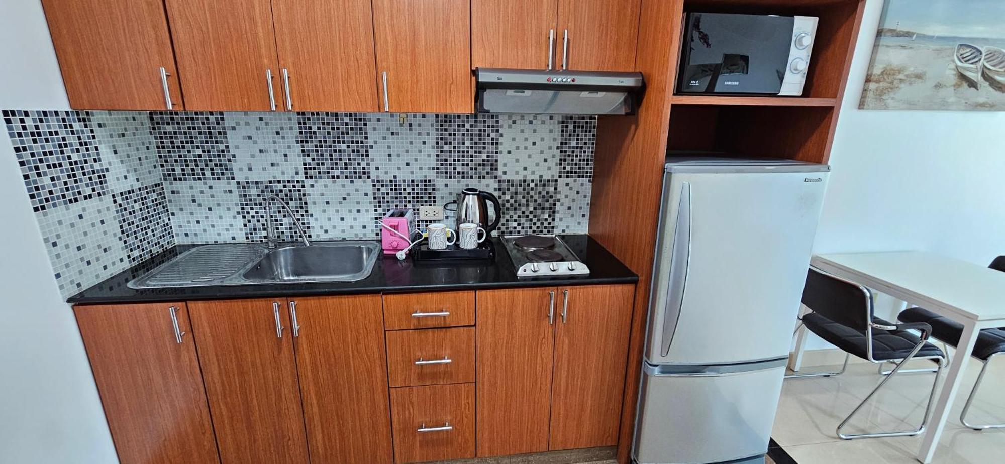 Condo Express View Talay 6 Pattaya Exterior foto
